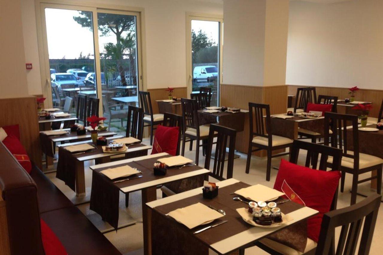 ונטימיגליה Villa Eva Hotel מראה חיצוני תמונה
